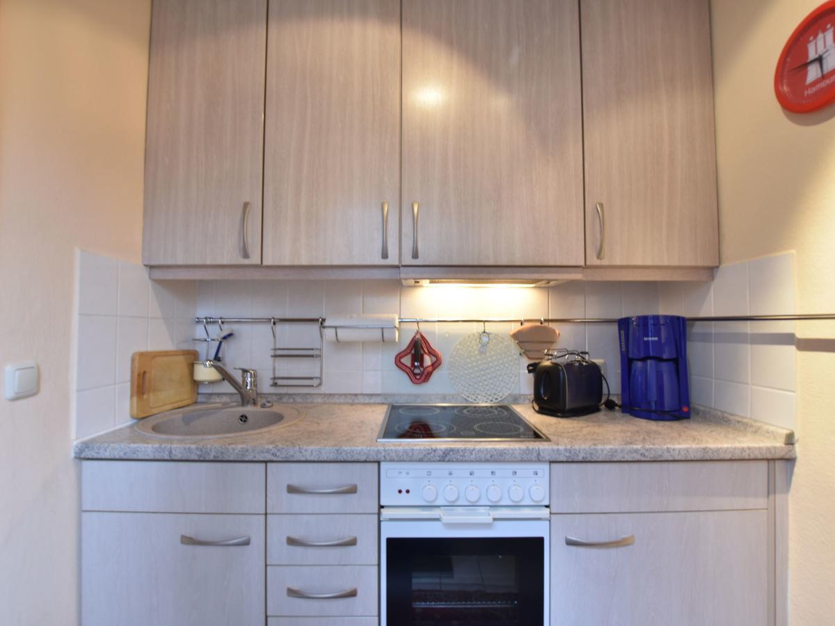 Attractive Bungalow In Damshagen Near The Sea Екстериор снимка