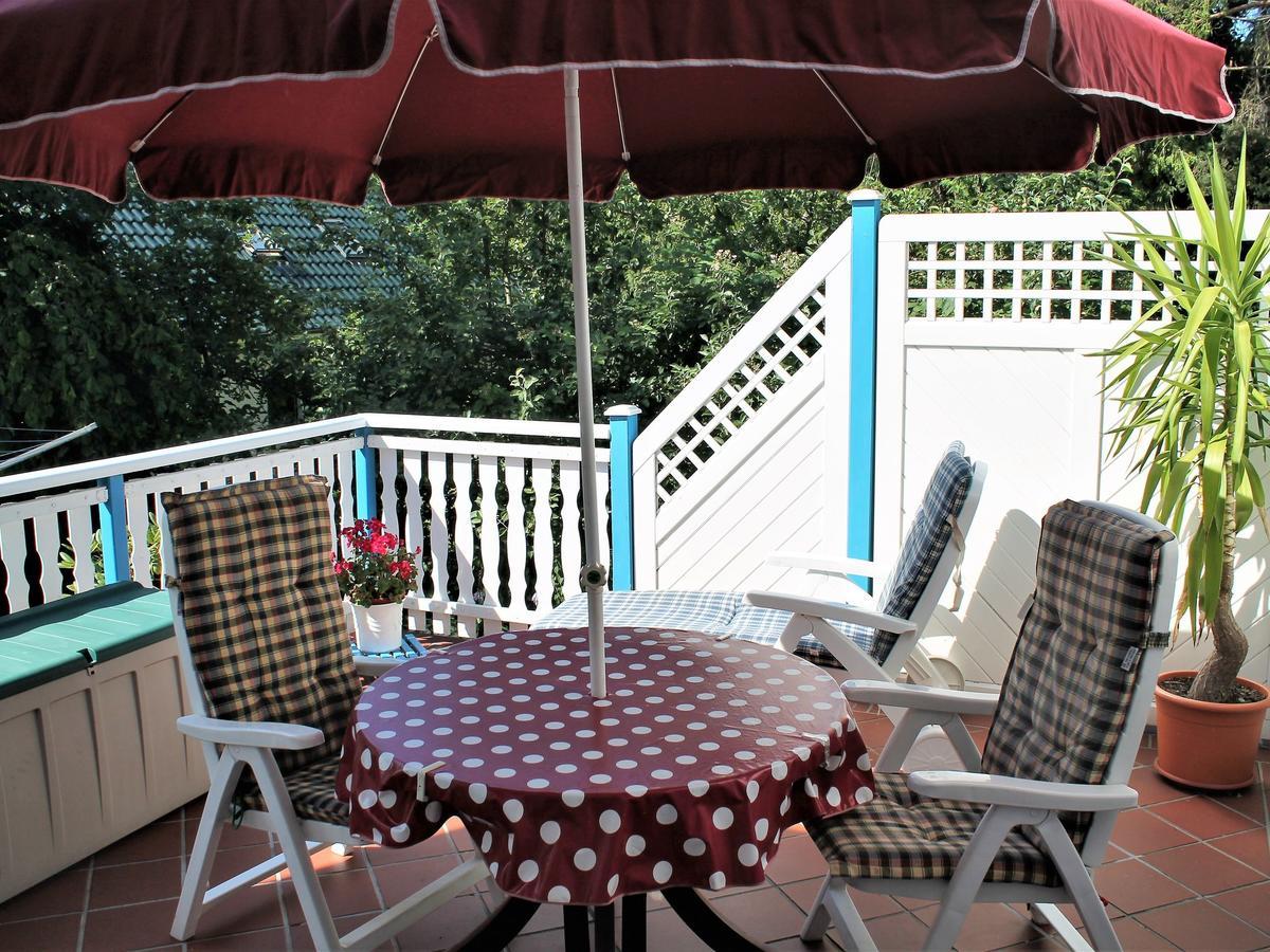 Attractive Bungalow In Damshagen Near The Sea Екстериор снимка